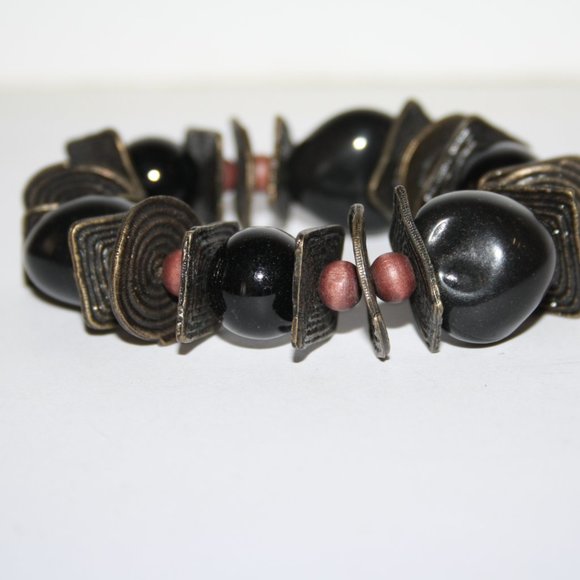 Beautiful Black, bronze and wooden bracelet 7" - Picture 3 of 4